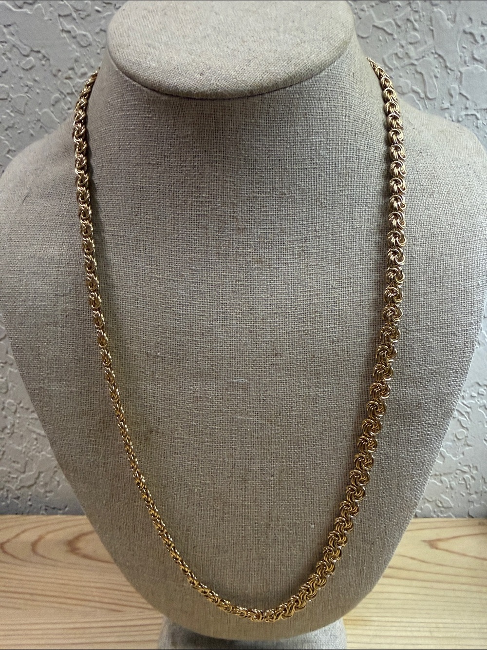 Fashion Jewelry Twisted Rope Chain Necklace in Gold Tone